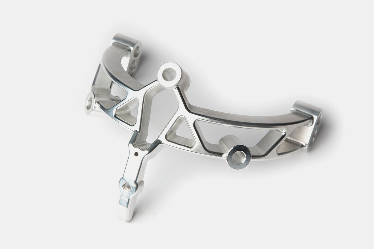 五轴加工中心铣削医疗产品展示